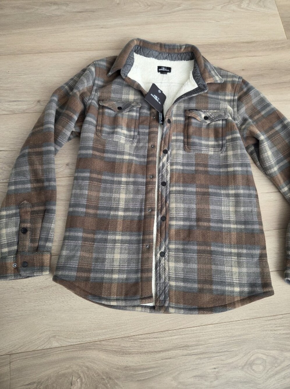 Oneil Flannel - Picture 2 of 9